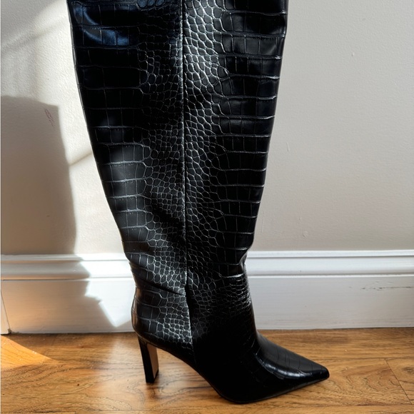 Boots - Picture 6 of 6